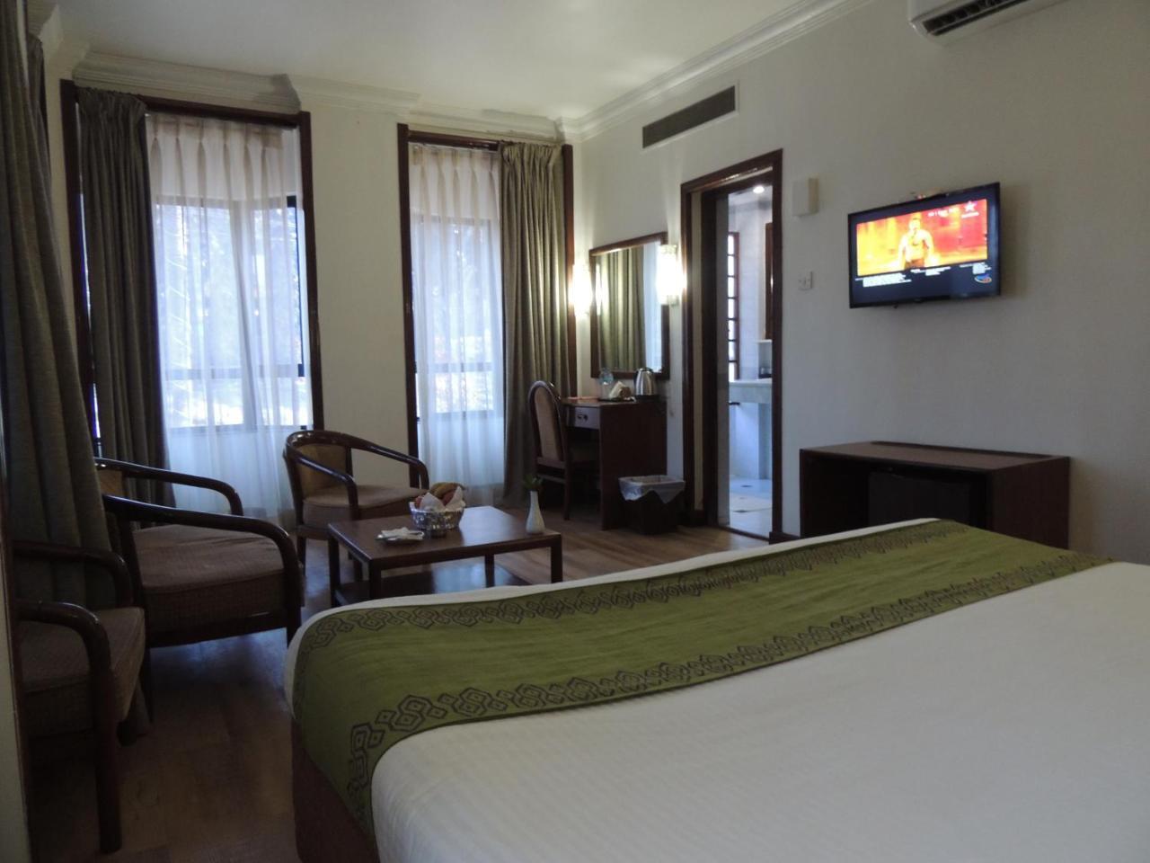 Hotel Nirvana Bhairāhawā Εξωτερικό φωτογραφία
